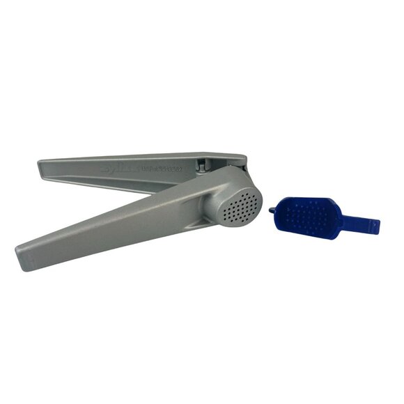 Zyliss Susi Garlic Press Made in Switzerland Metal Kitchen Tool Aluminum - Picture 1 of 10